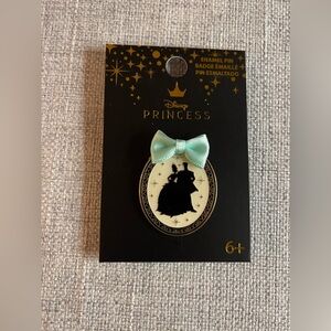 Loungefly Disney Princess and the Frog Tiana & Prince Naveen Silhouette Pin